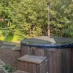 3 Bedroom Pet Friendly In *