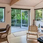 3 Bedroom Pet Friendly In