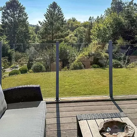 3 Bedroom Pet Friendly In *