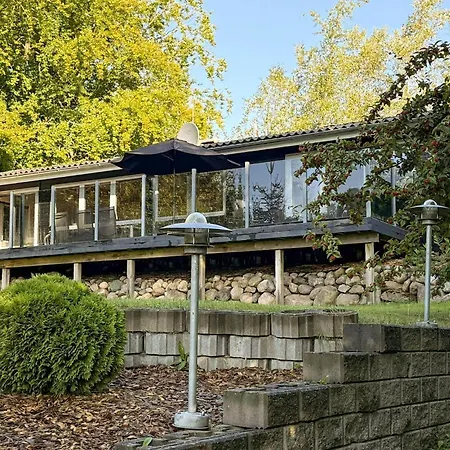 3 Bedroom Pet Friendly In